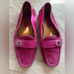 Coach Vintage Women's Samara Fuchsia Suede Loafers Size 8